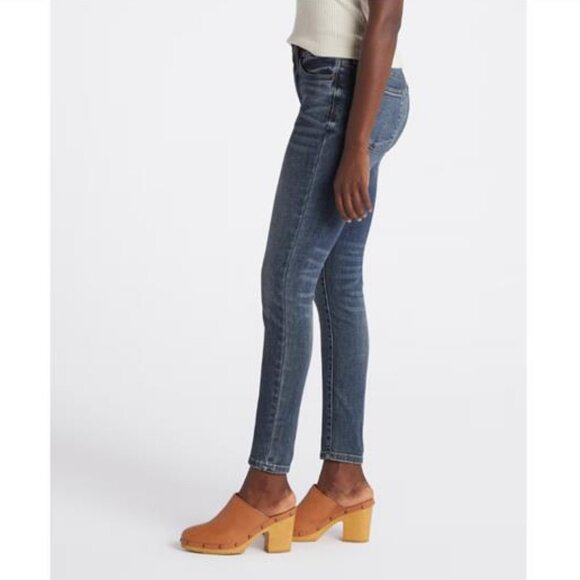 Judy Blue Peter Mid Rise Skinny Jean - Picture 3 of 9